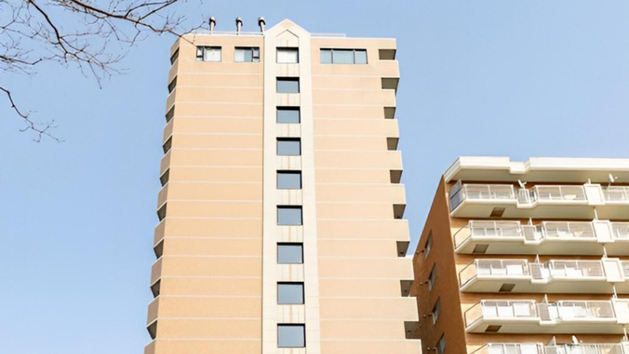 Toyoko Inn Hokkaido Sapporo-Eki Nishi-Guchi Hokudai Mae Exterior foto